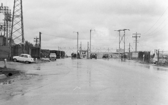 全軍労スト第1波