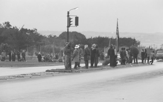 全軍労スト第1波