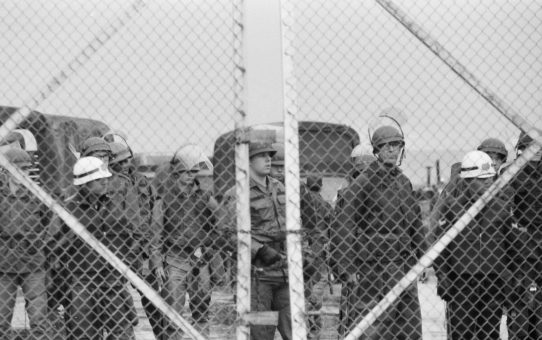 全軍労スト第1波