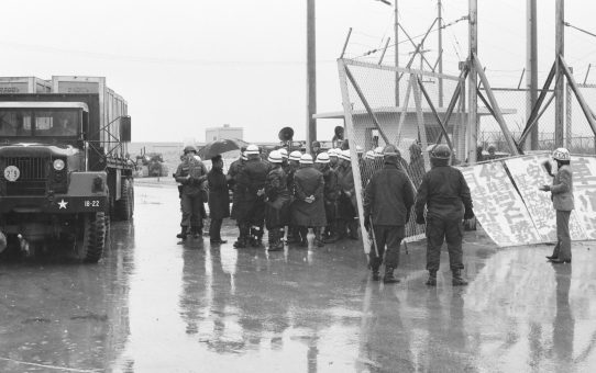 全軍労スト第1波