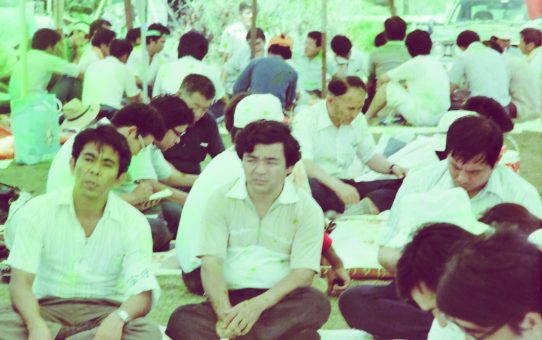 摩文仁の丘平和集会