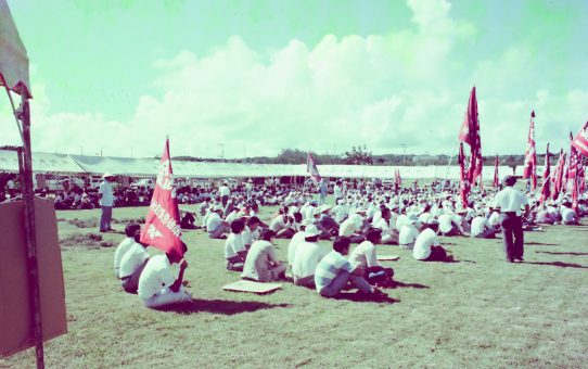 摩文仁の丘平和集会