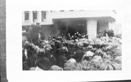 教公二法阻止闘争