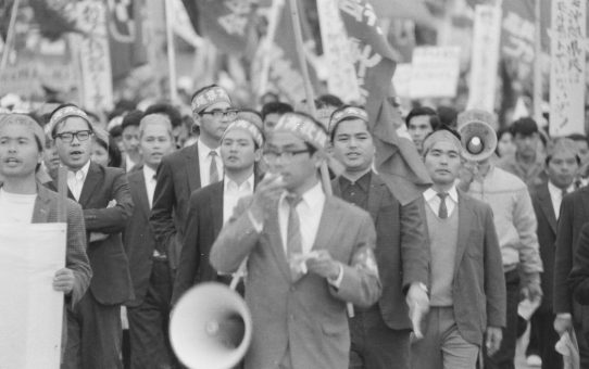 毒ガス撤去デモ（高教組）