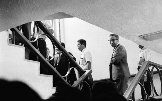 給与法//立法院斗争//全体報告集会