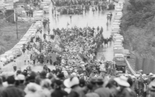 全軍労48時間スト第一波