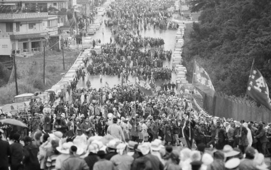 全軍労48時間スト第一波