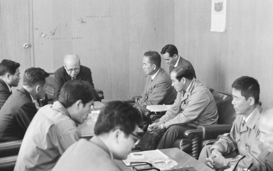 屋良主席との懇談