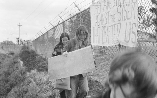 全軍労スト第一波