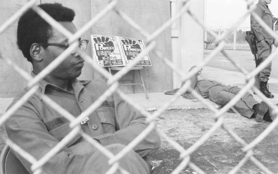 全軍労スト第一波