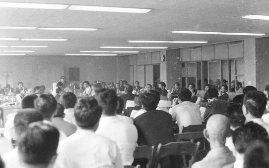 立法院　予算委員会　代表質問