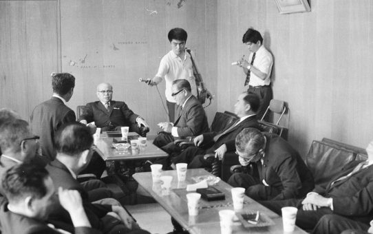 立法院　予算委員会　代表質問