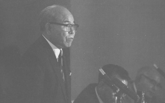 立法院　予算委員会　代表質問