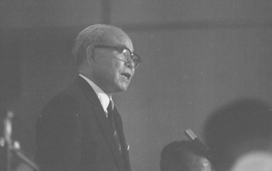 立法院　予算委員会　代表質問