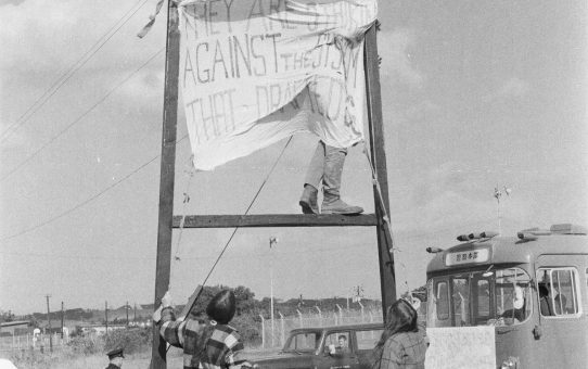 全軍労スト第一波