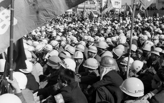 第一波スト//全軍労スト