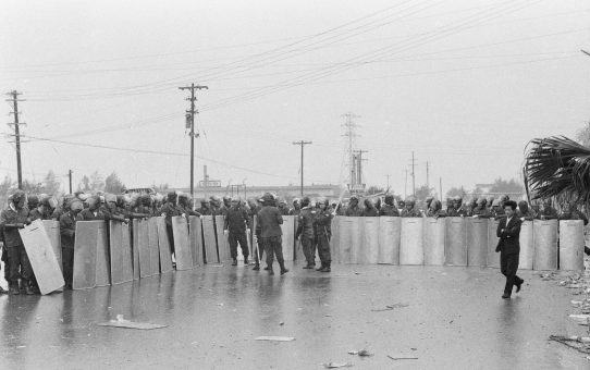 全軍労スト、48時間